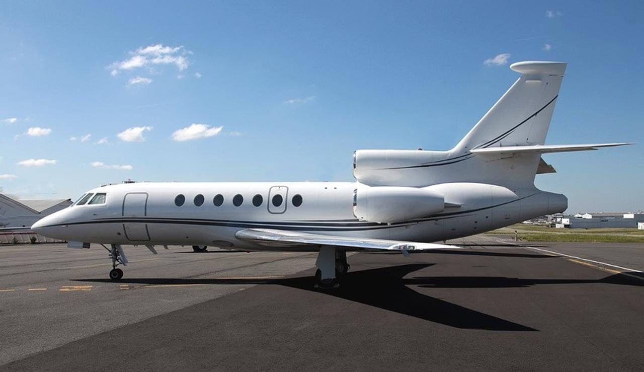 Falcon 50 EX