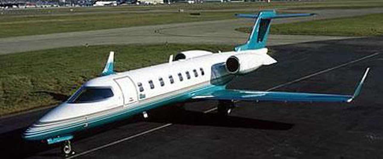 Learjet 75