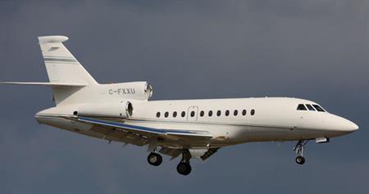 C-FXXU — photo