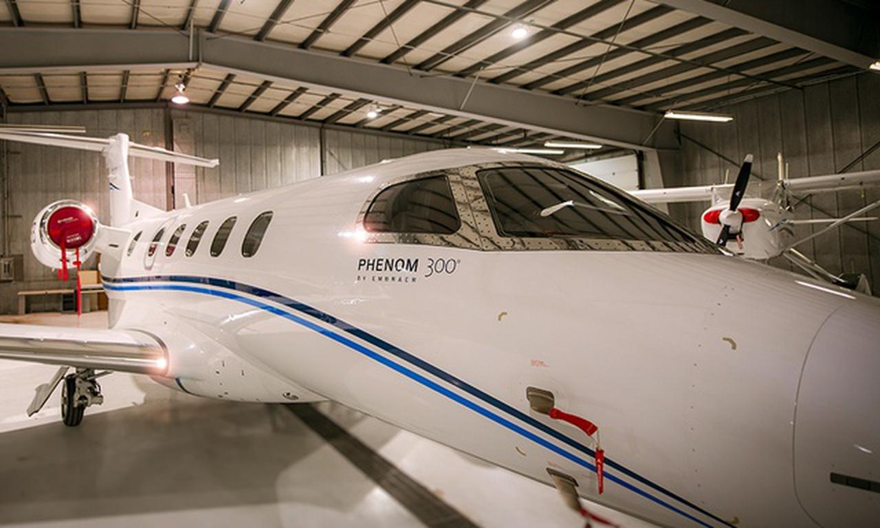 Phenom 300