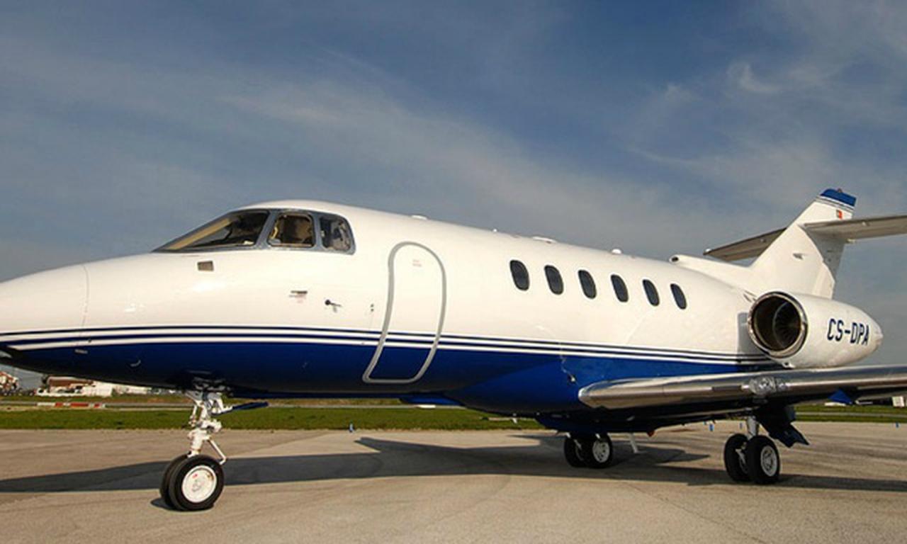 Hawker 900XP