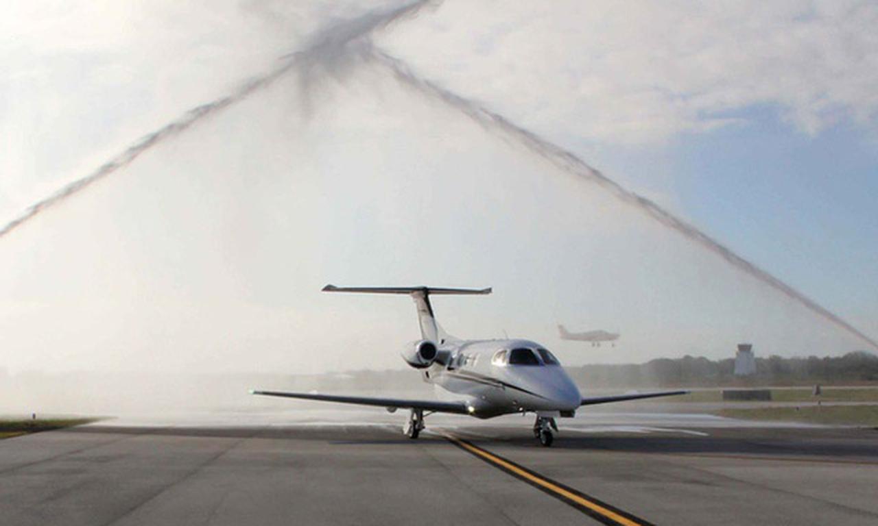 Phenom 100