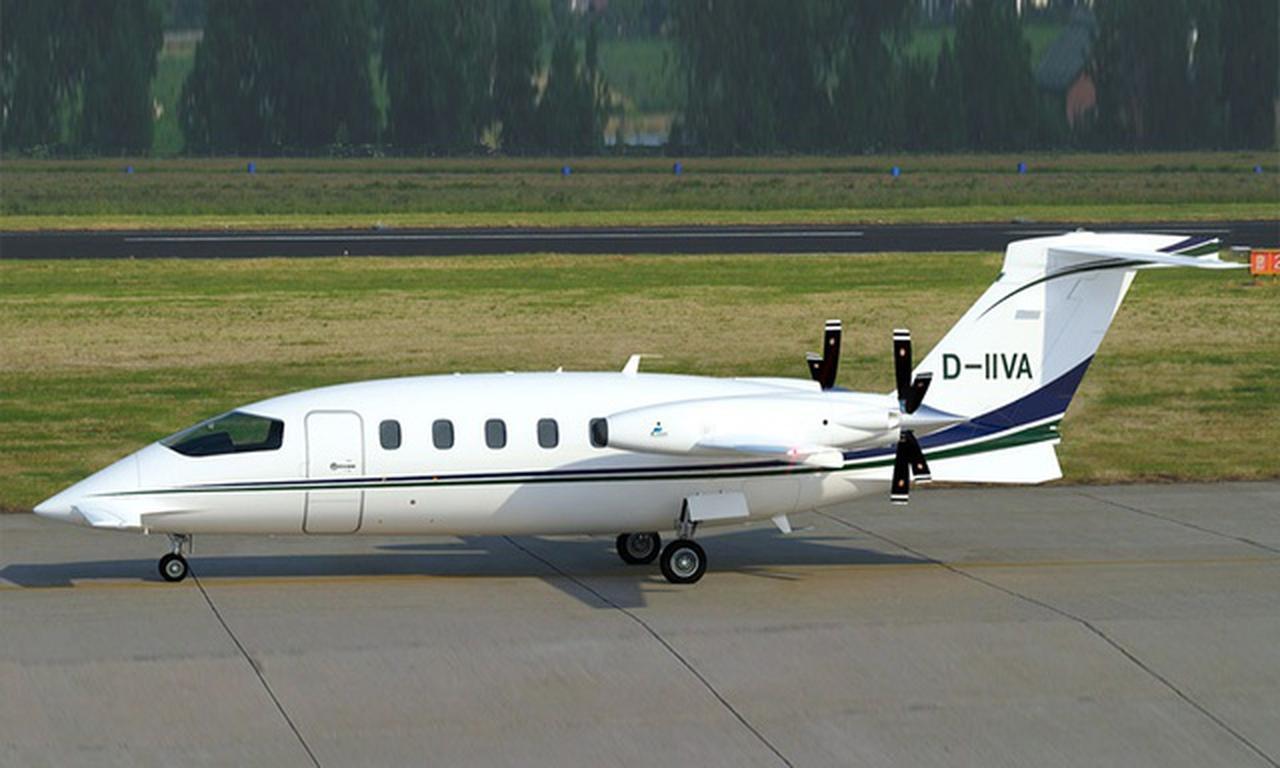 Piaggio Avanti II