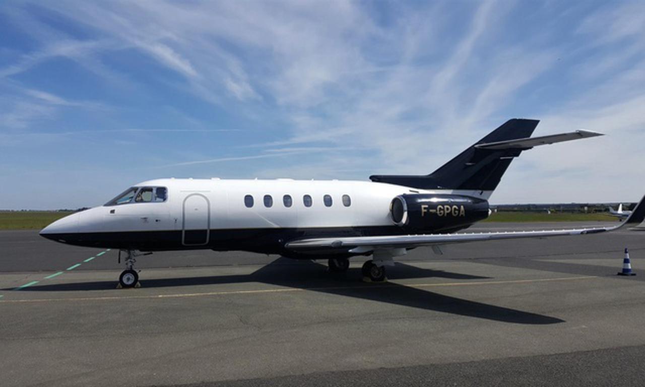 Hawker 900XP