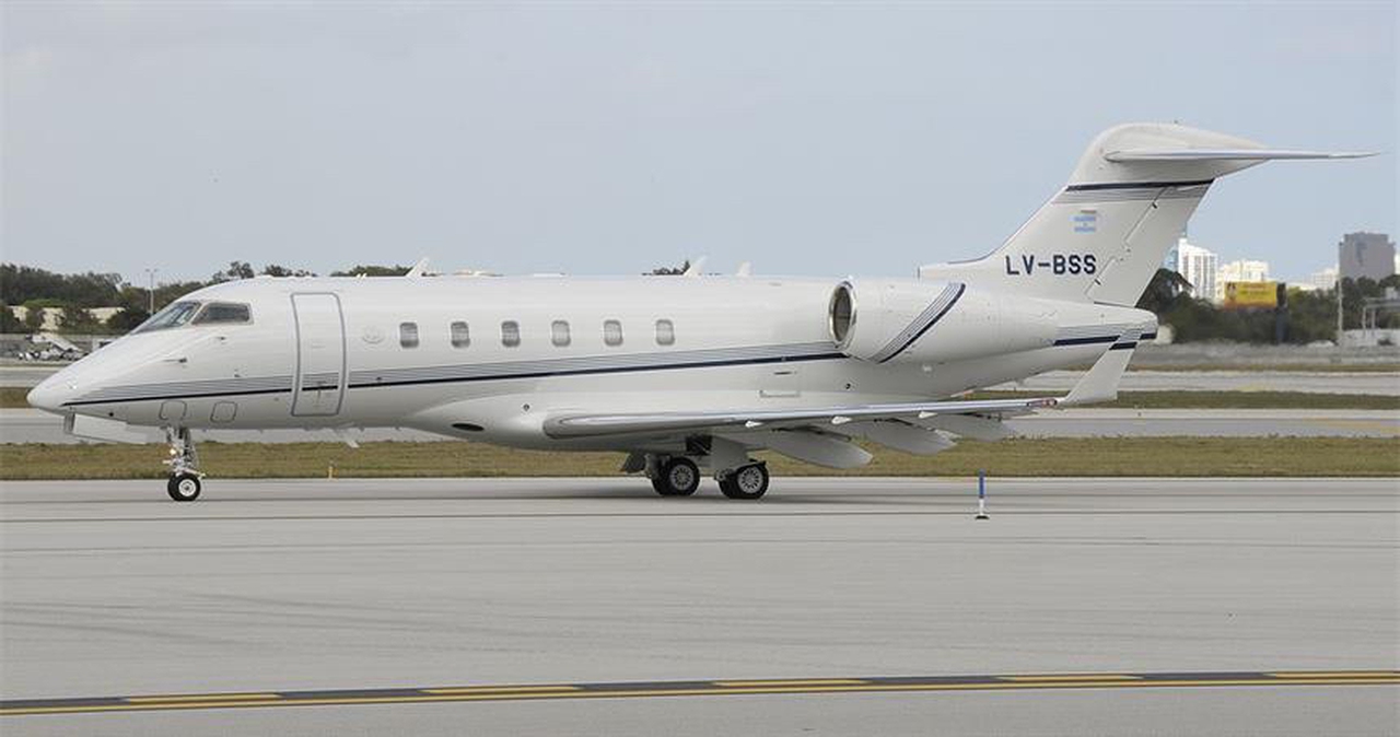 Challenger 300