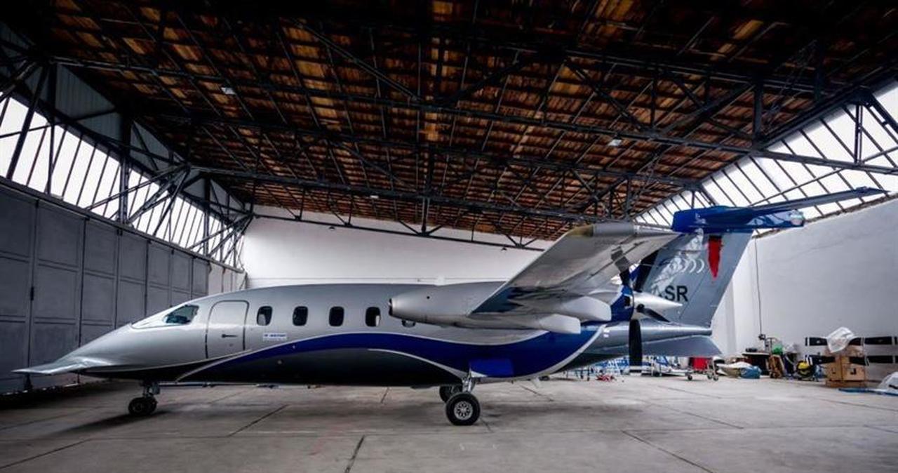 Piaggio Avanti II