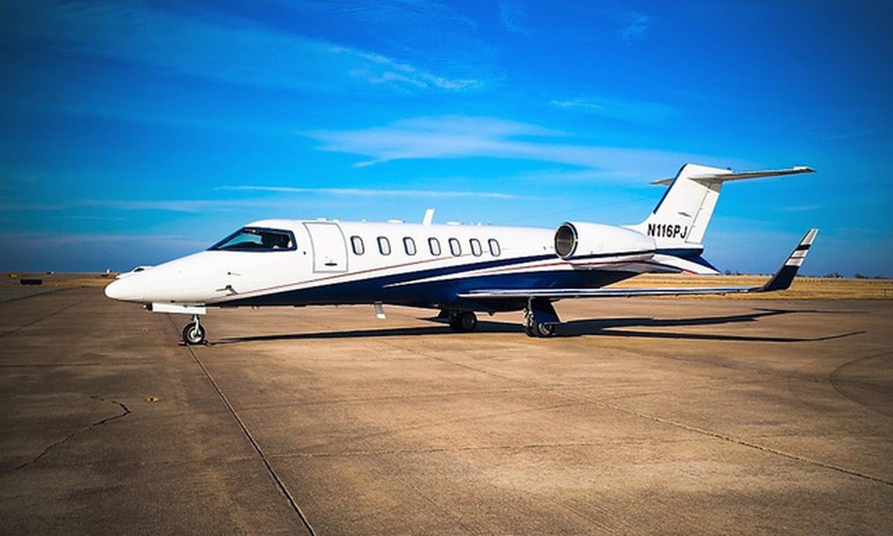 Learjet 40XR