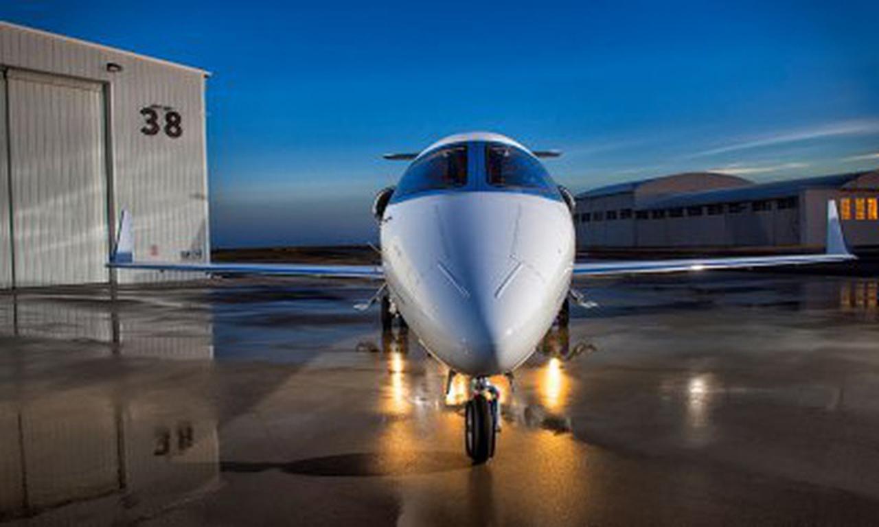 Learjet 40XR