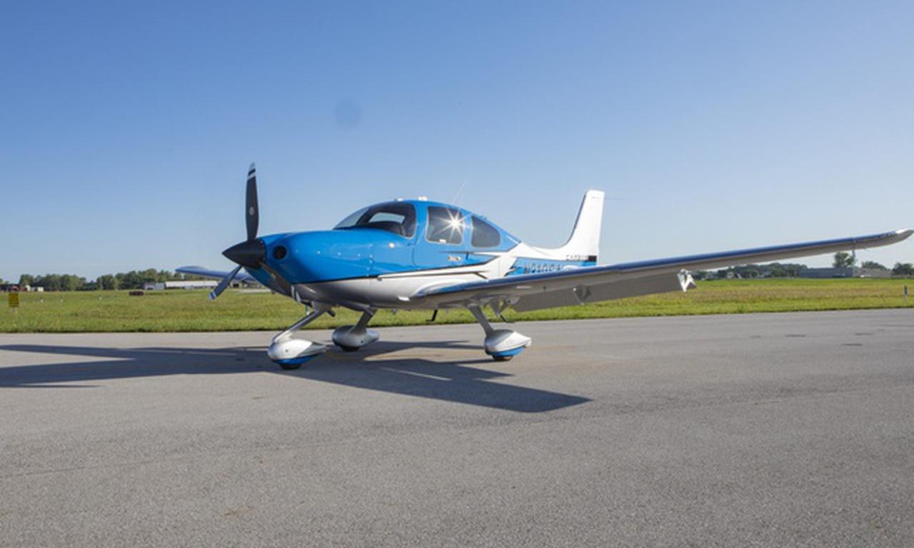 N310SA — photo