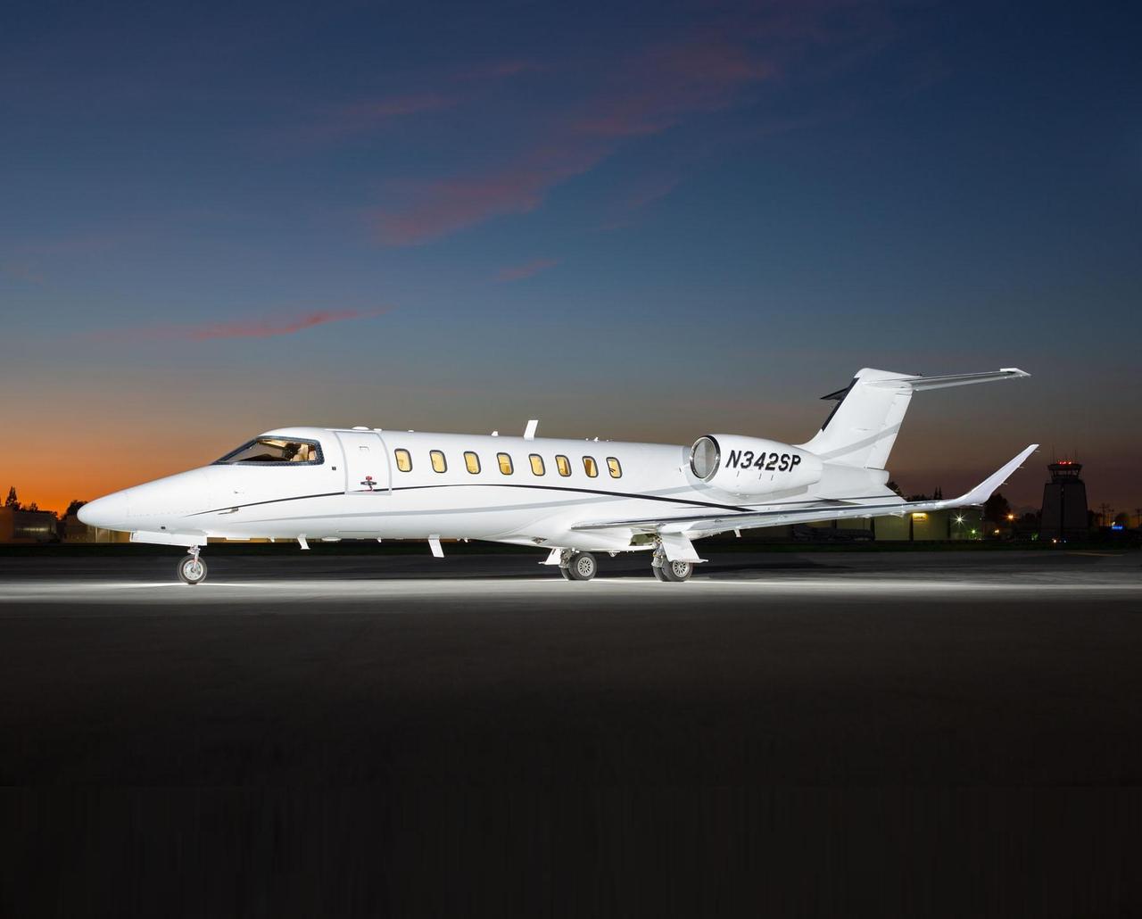 Learjet 75