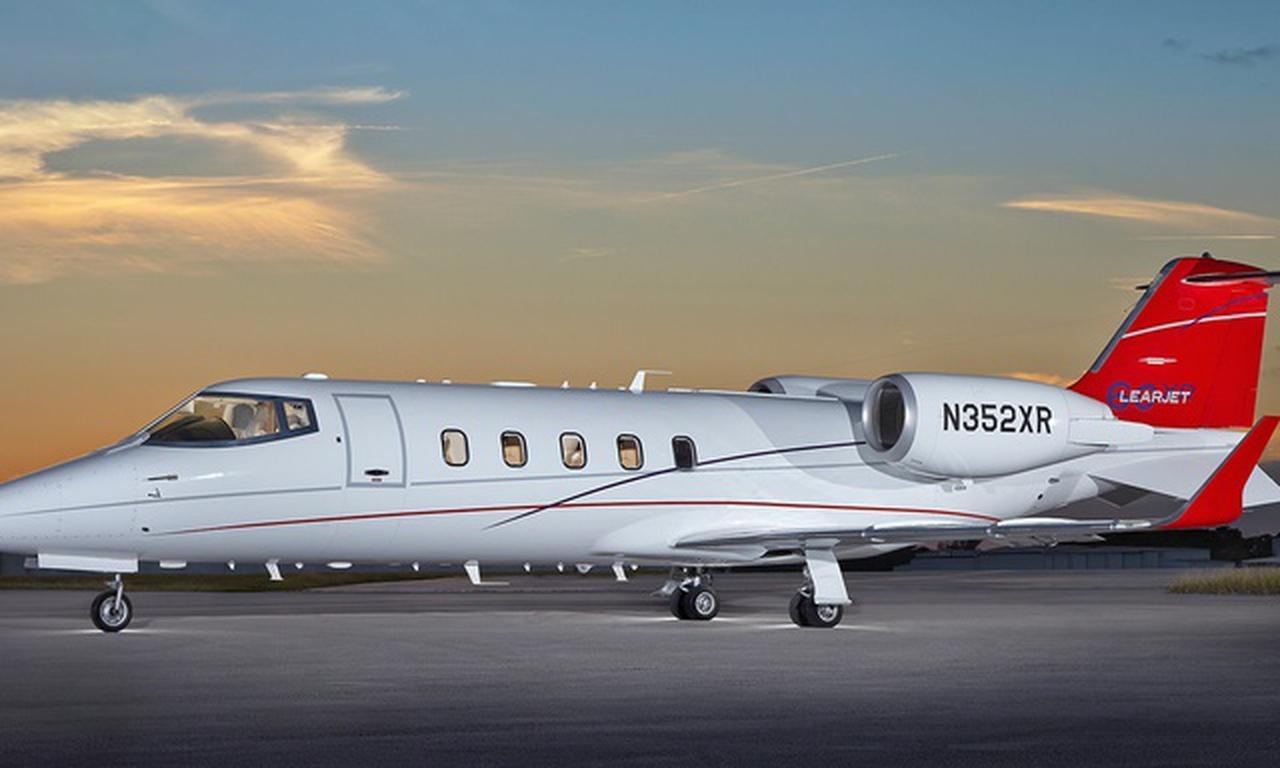 N352XR — photo