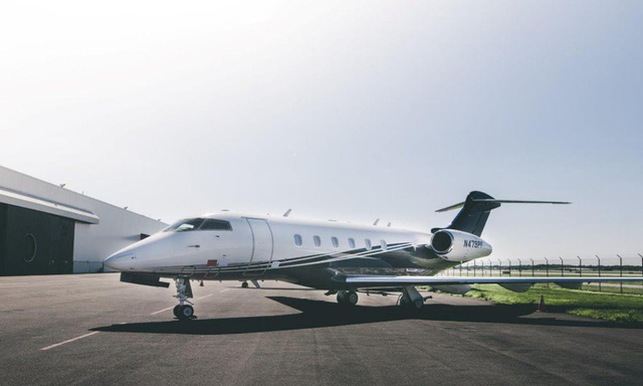 Challenger 300