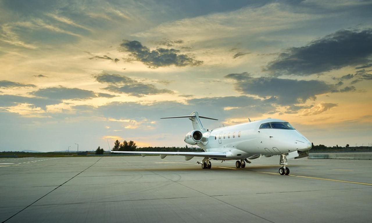 Challenger 300