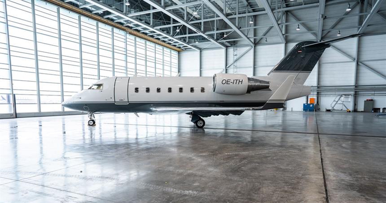 Challenger 604