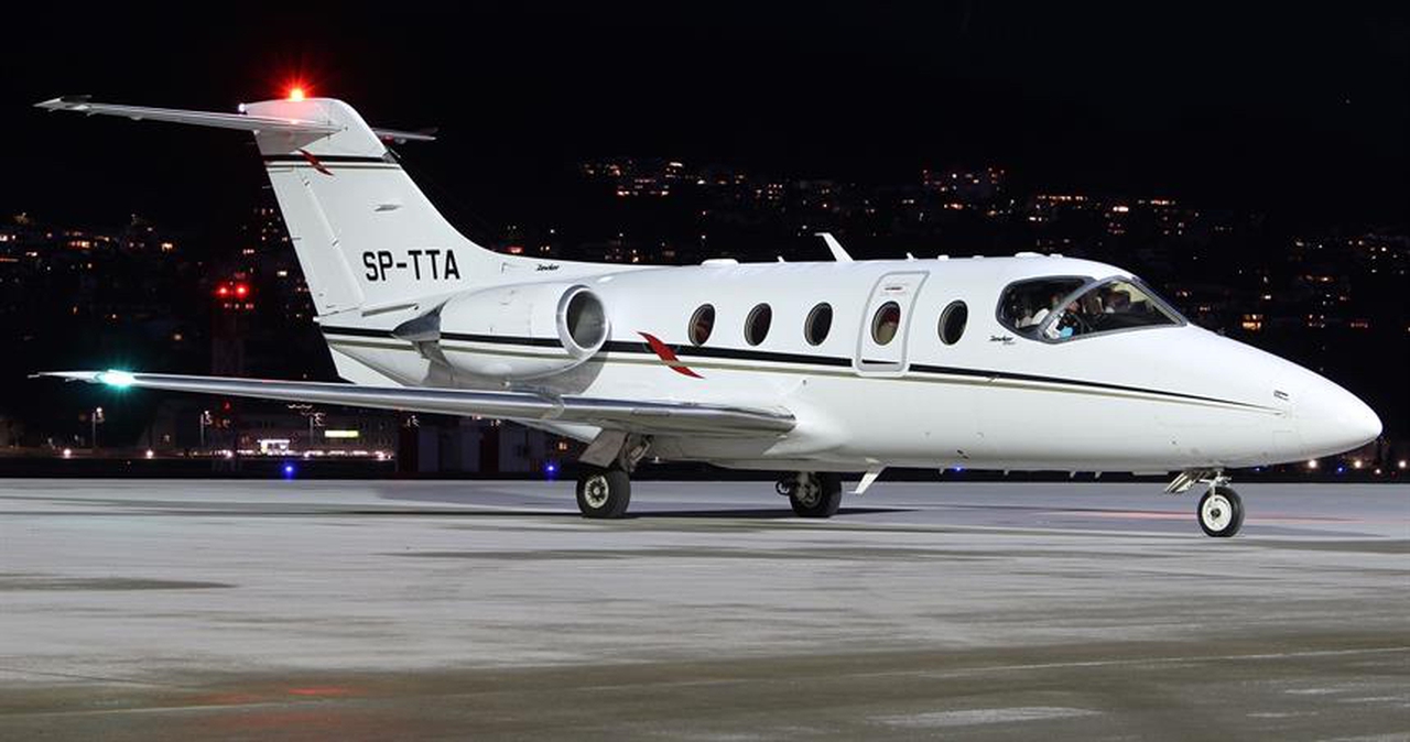 Hawker 400XP