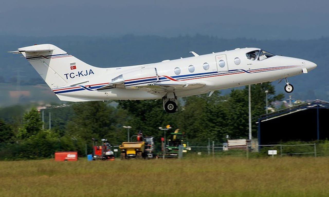 Hawker 400XP