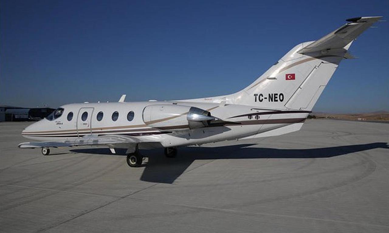 Hawker 400A