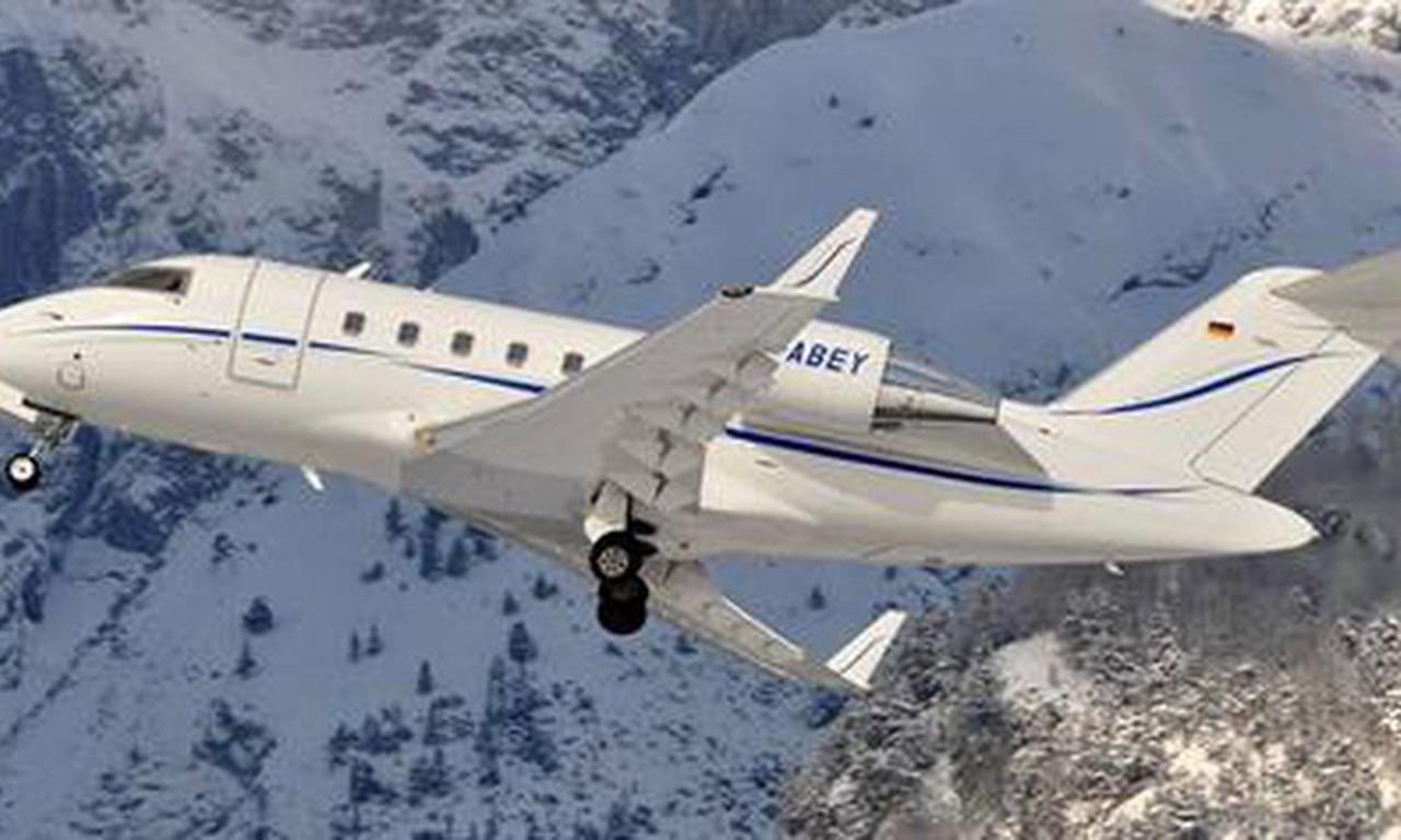 Exterior Challenger 605 1