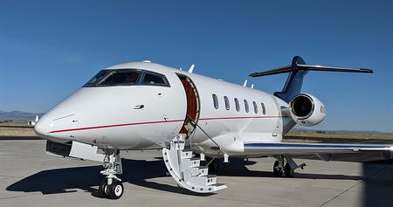 Challenger 300
