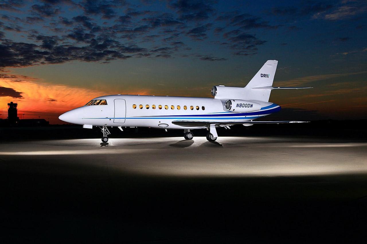 Falcon 900B