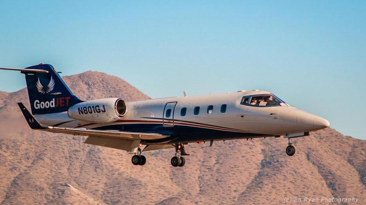 Learjet 55