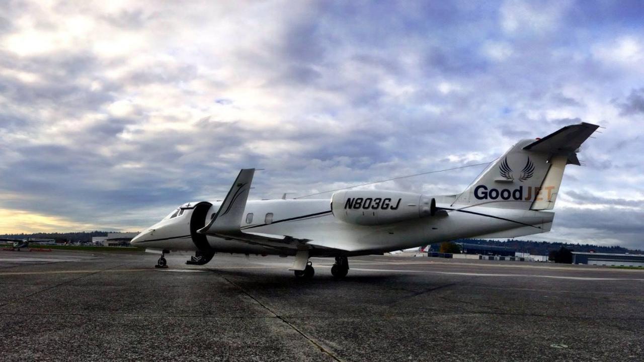 Learjet 55