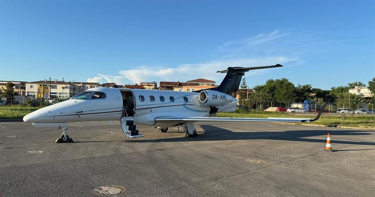 Phenom 300