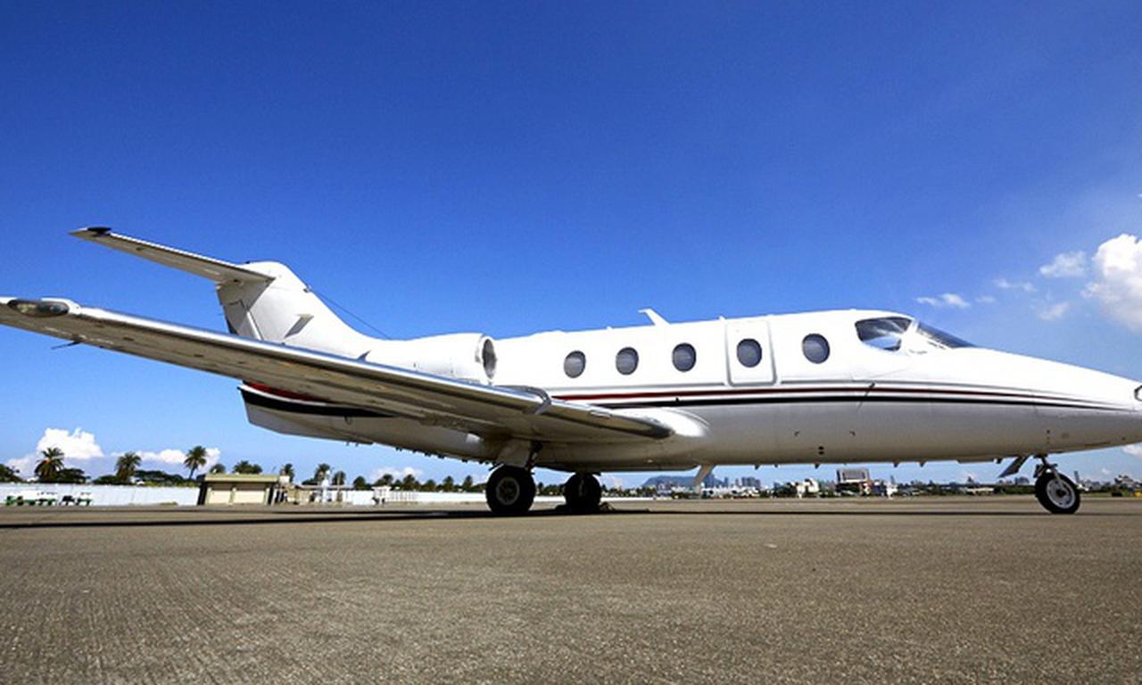 Hawker 400XP