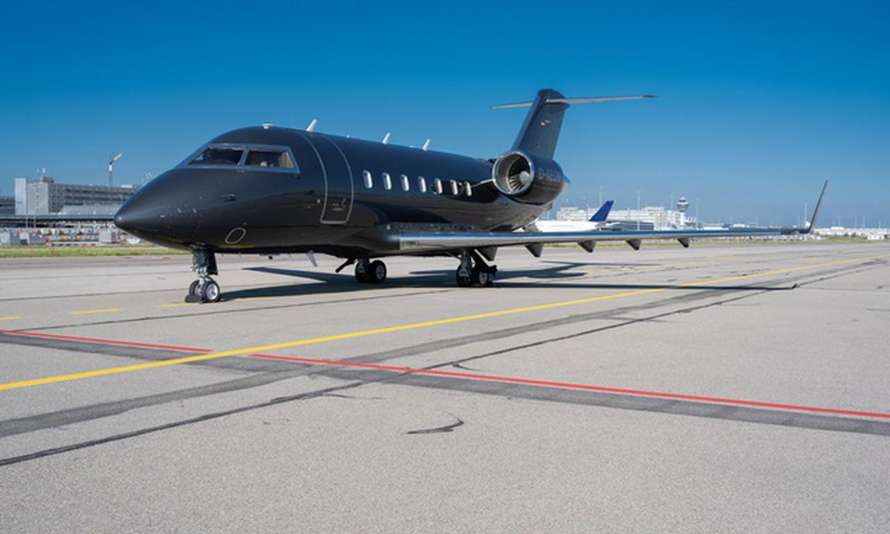 Challenger 604