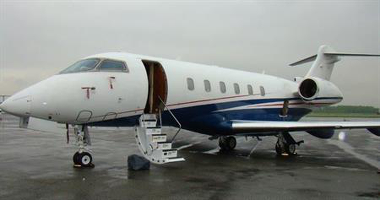 Challenger 300