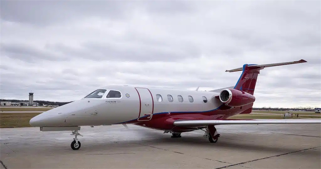 Phenom 300