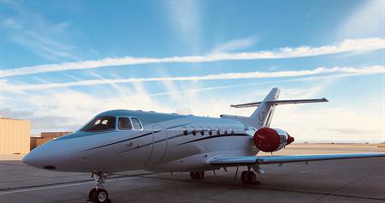 Hawker 1000