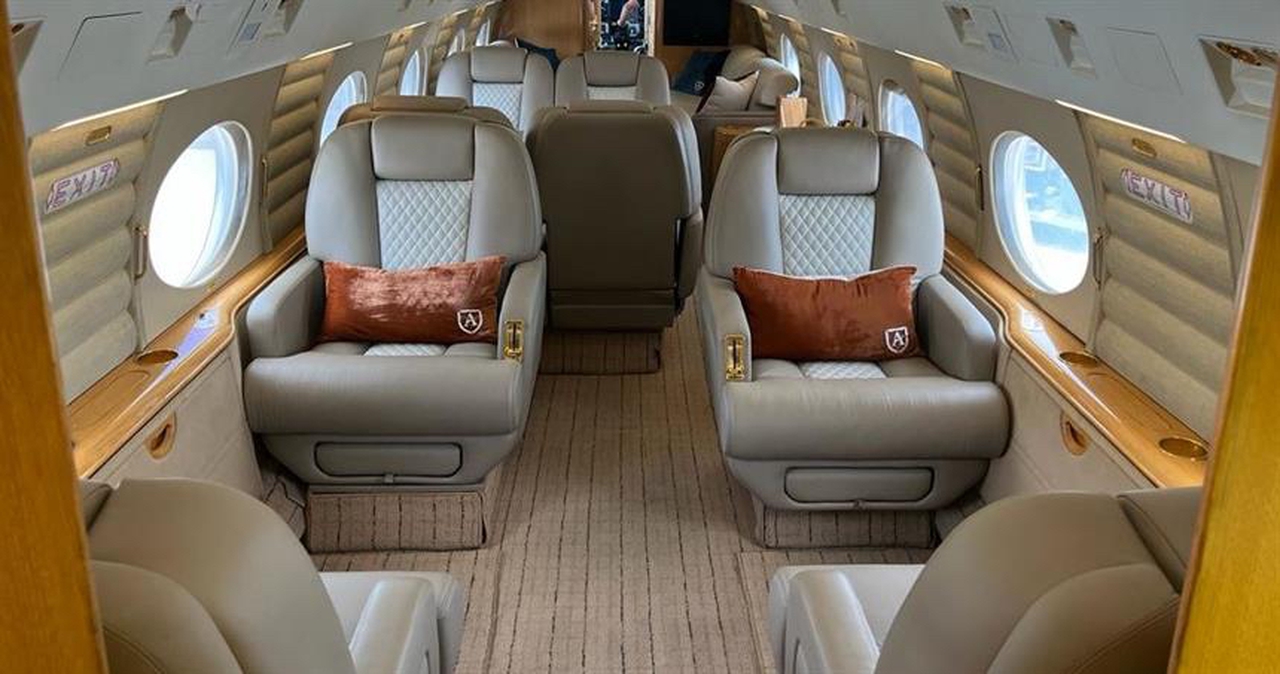 Interior Gulfstream G-IVSP 2