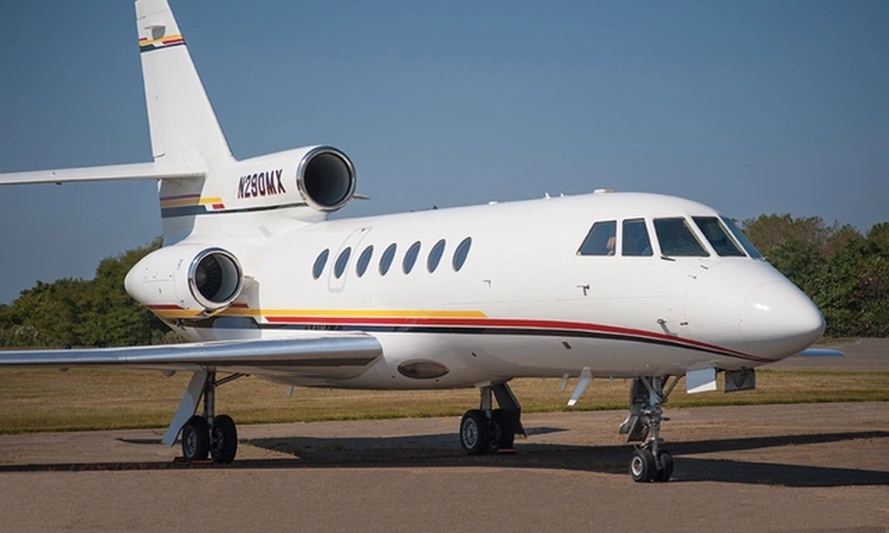 Falcon 50 EX
