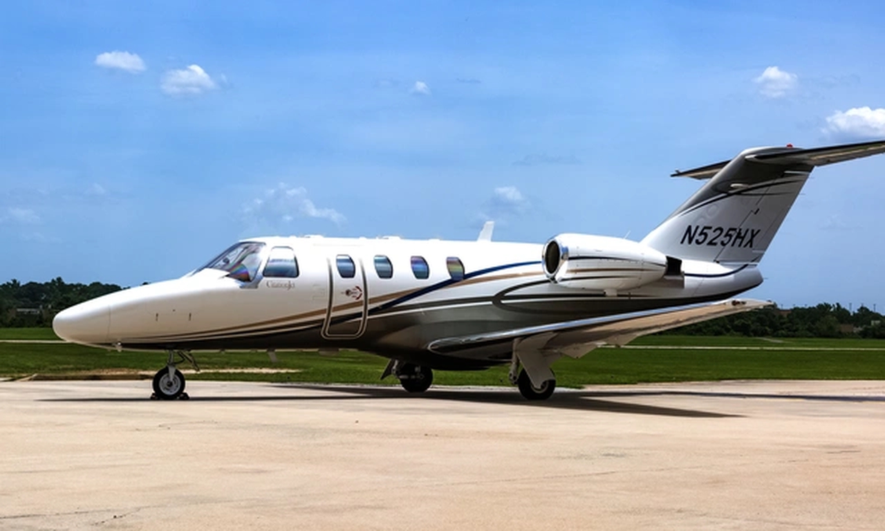 Exterior Citation CJ1+ 1
