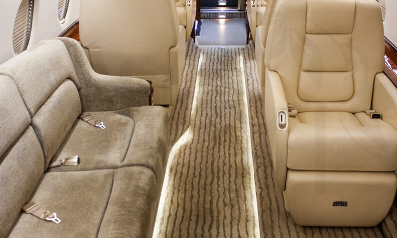 Exterior Gulfstream G200 2