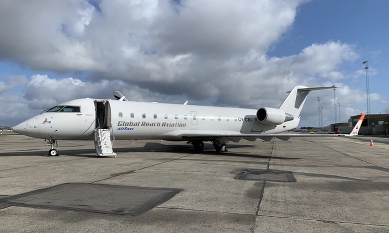 CRJ 200