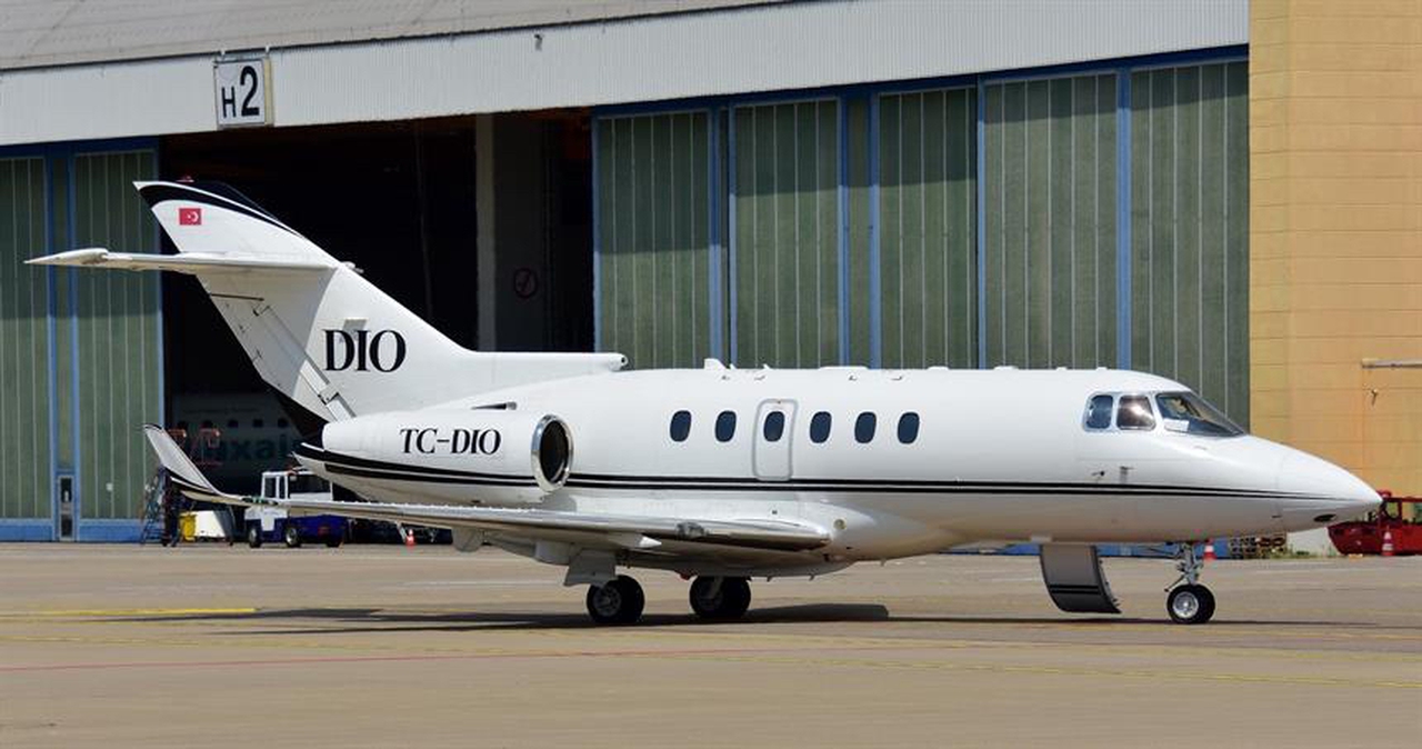 Hawker 900XP
