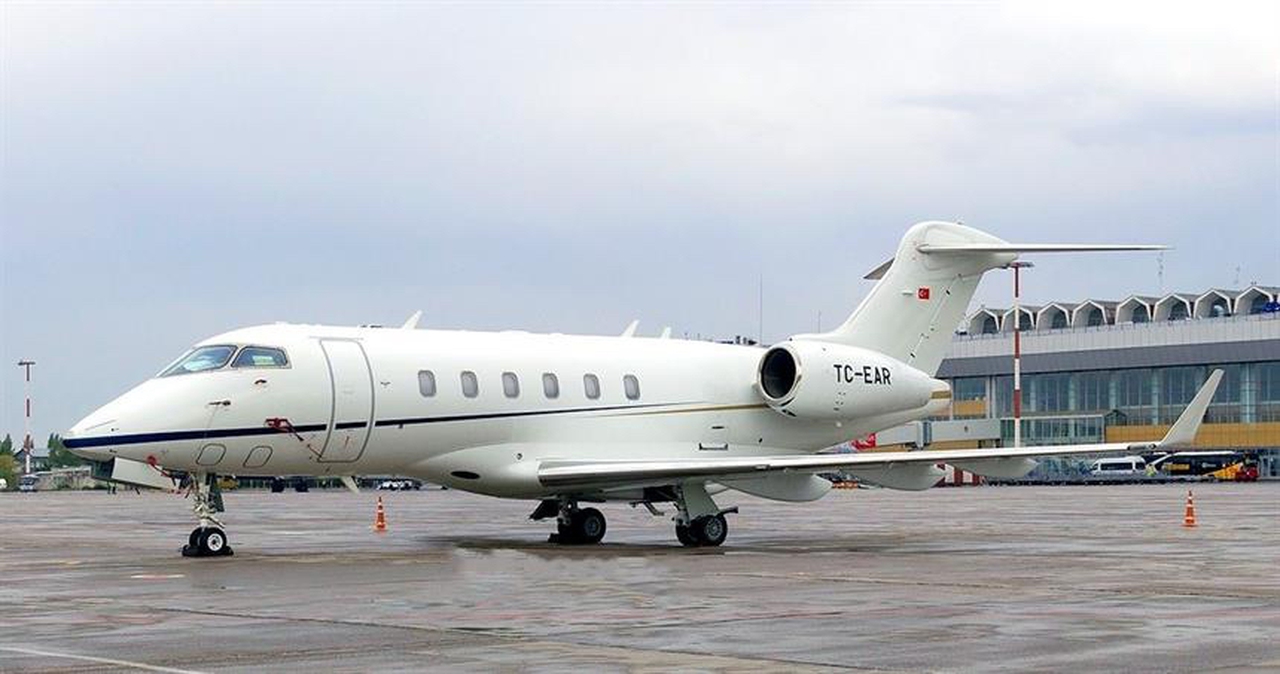 Challenger 300