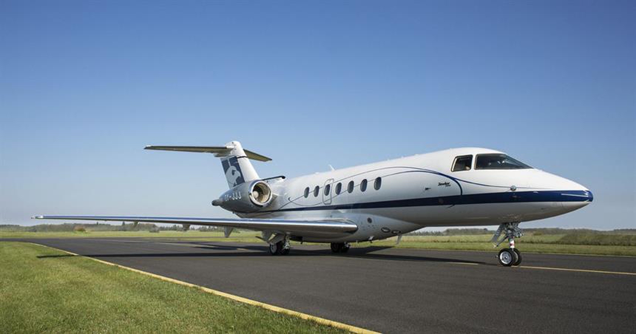 Hawker 4000