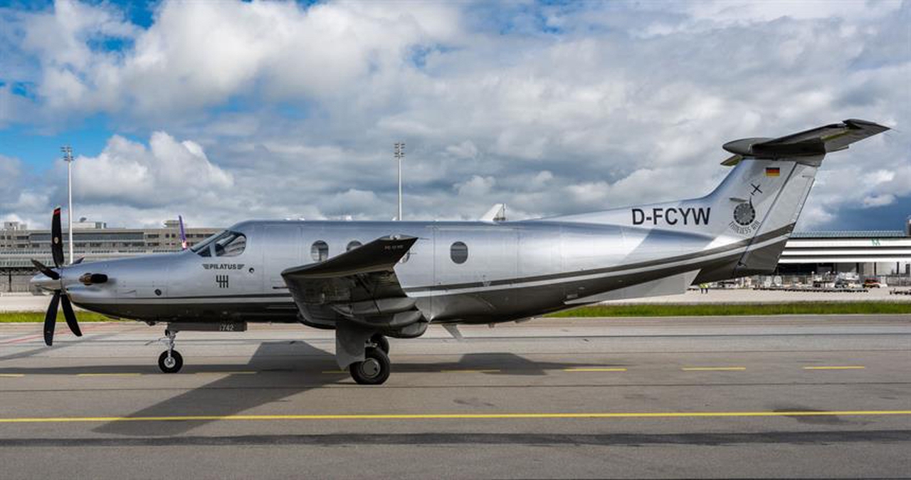 D-FCYW — photo