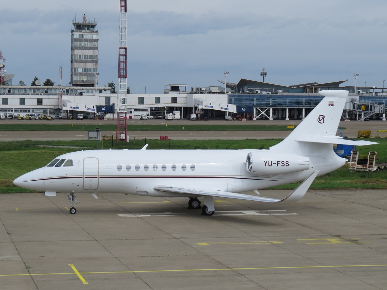 Falcon 2000LXS