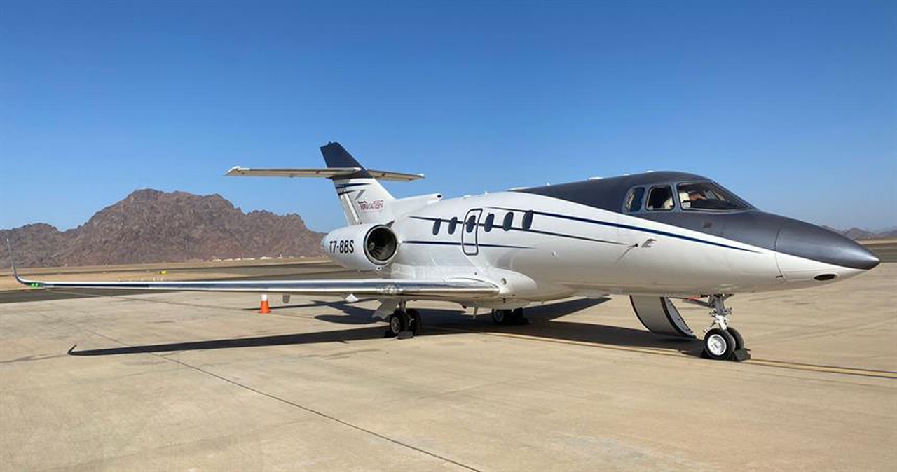 Hawker 900XP
