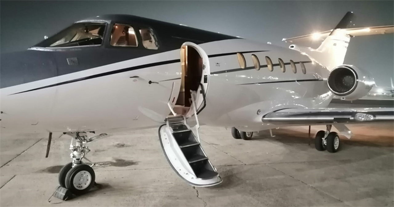 Hawker 800XP
