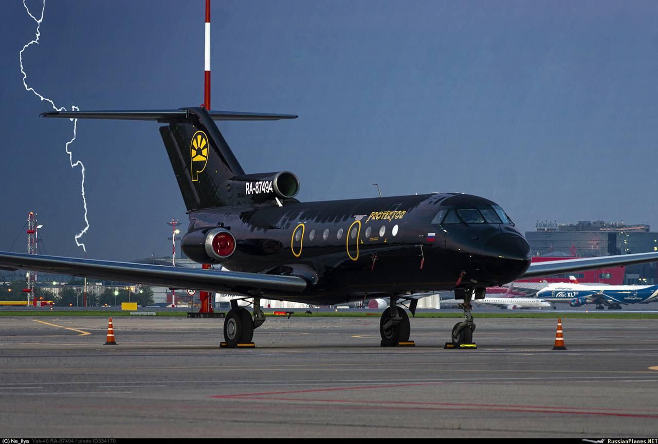 YAK 40 VIP