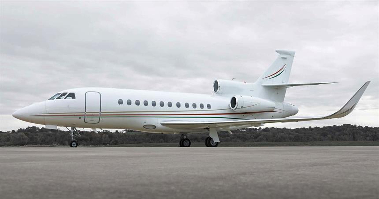Falcon 900 LX