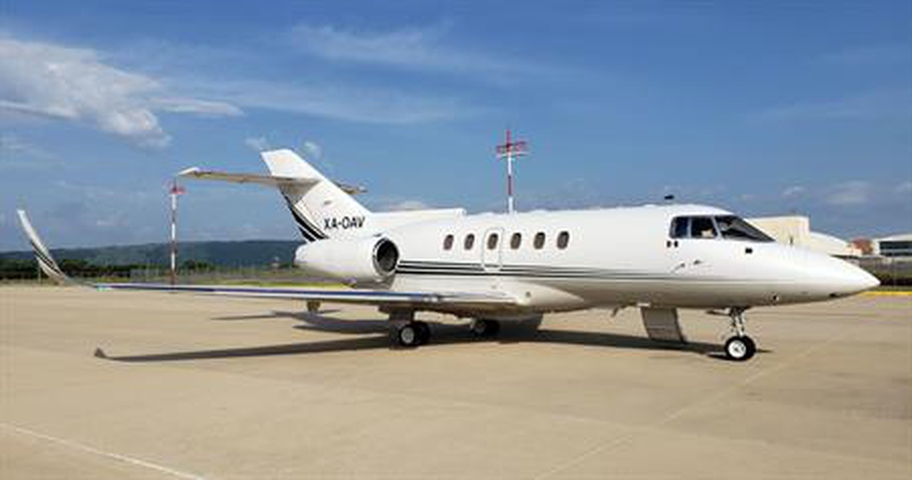 Hawker 800 SP