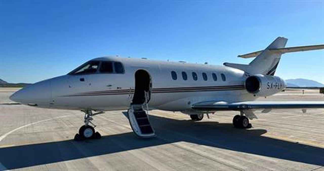 Hawker 800XP