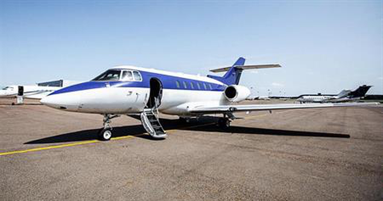 Hawker 750