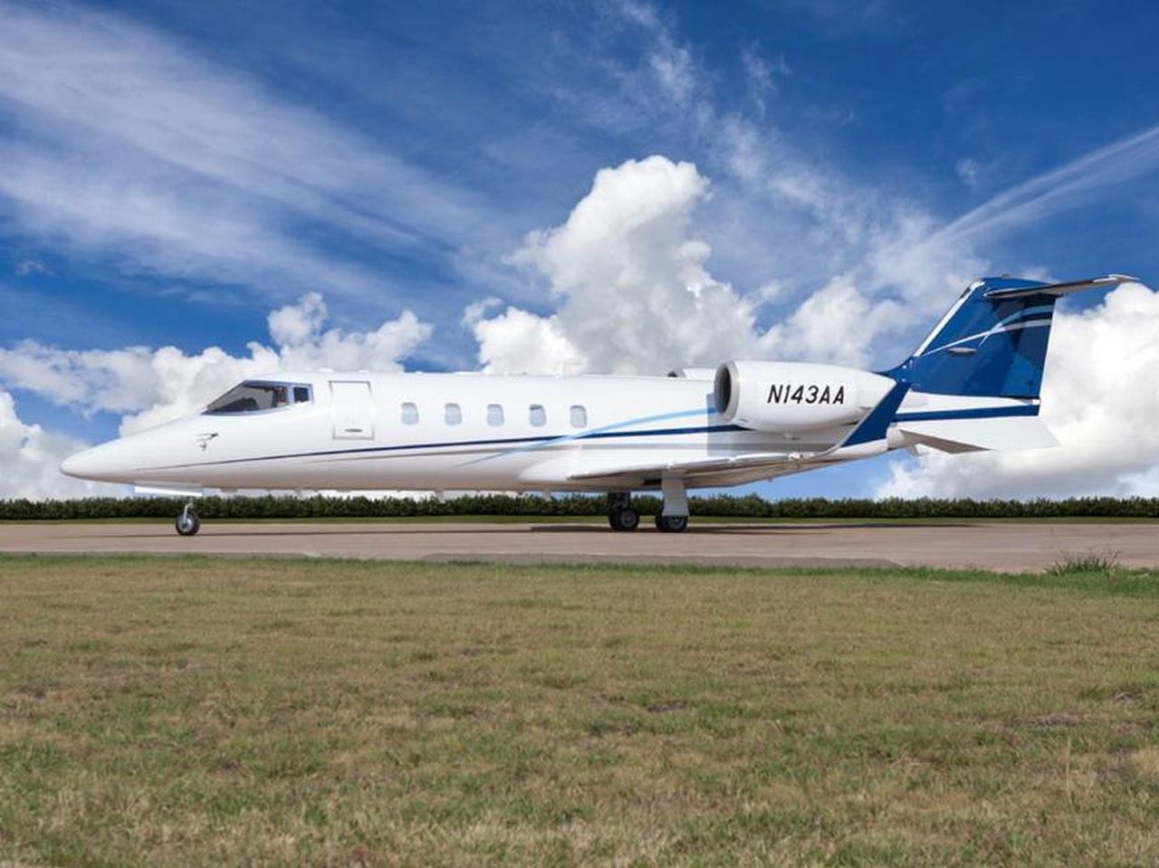Learjet 60